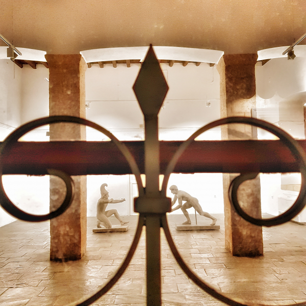 Στο λαογραφικό μουσείο της Αίγινας.