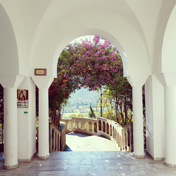 Στον ναό του Αγίου Νεκταρίου.