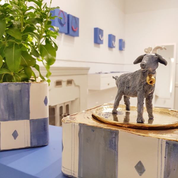 "Blanc &amp; Bleu" στην αίθουσα τέχνης "Έγινα - Αίγινα".