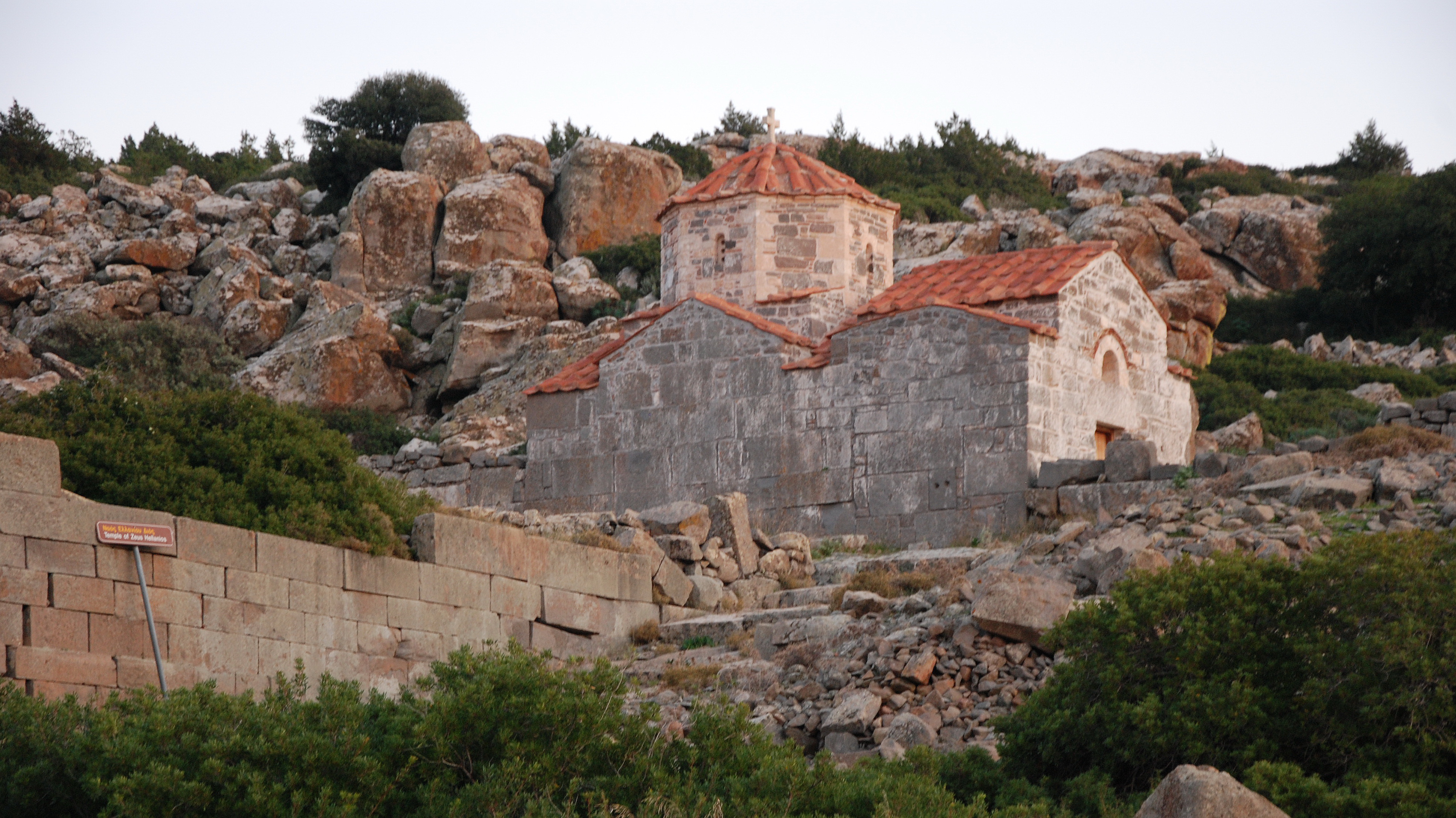 Επίσκεψη στο ναό των Ταξιαρχών