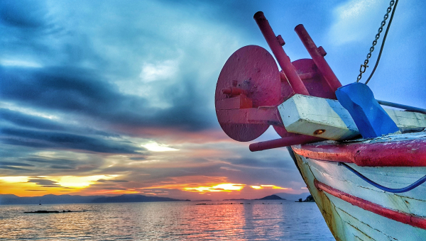 Η "Βενετία" αποχαιρετά μία ακόμη μέρα στο λιμάνι της Αίγινας.